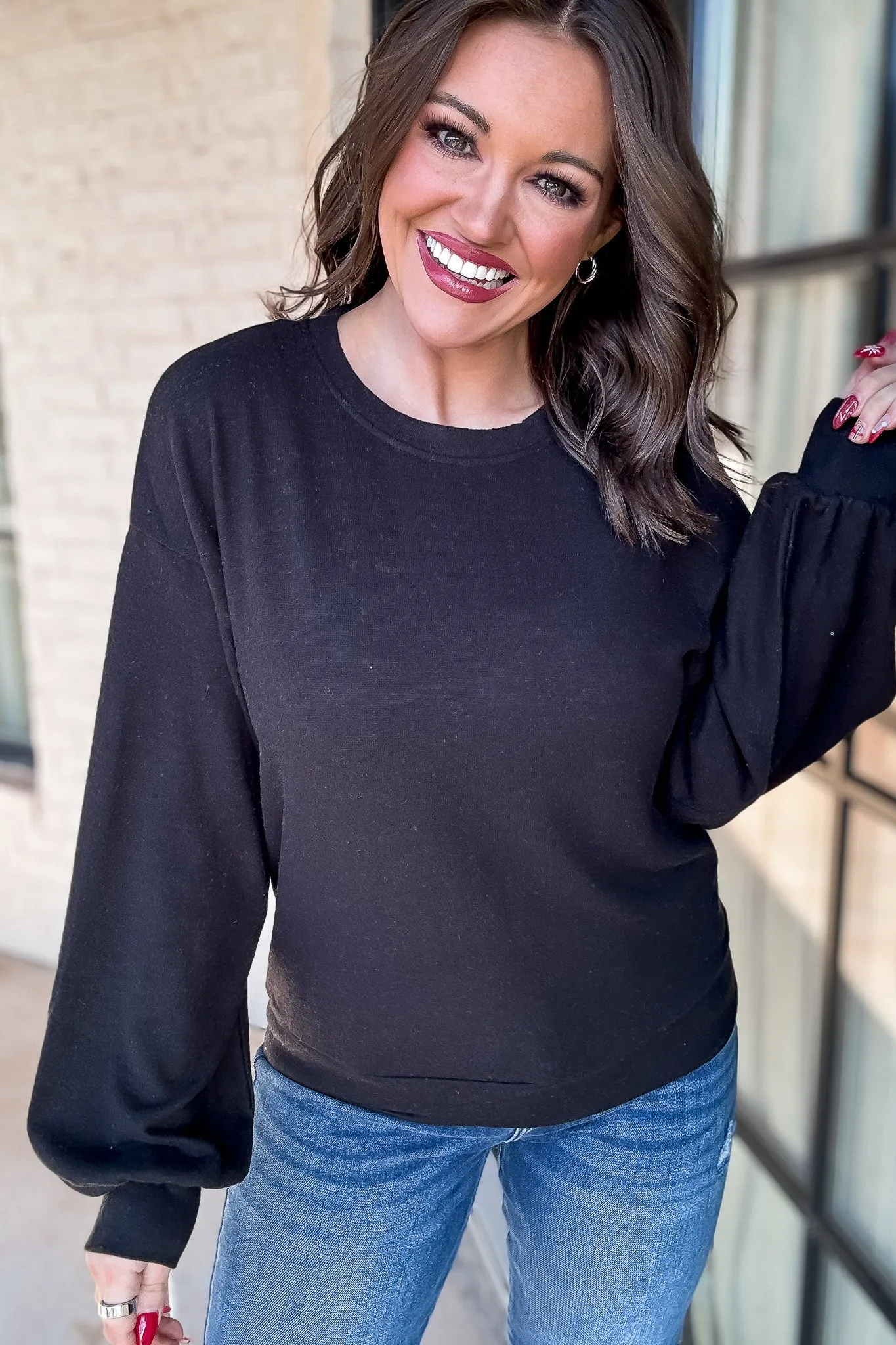 Round Neck Black Balloon Sleeve Sweatshirt