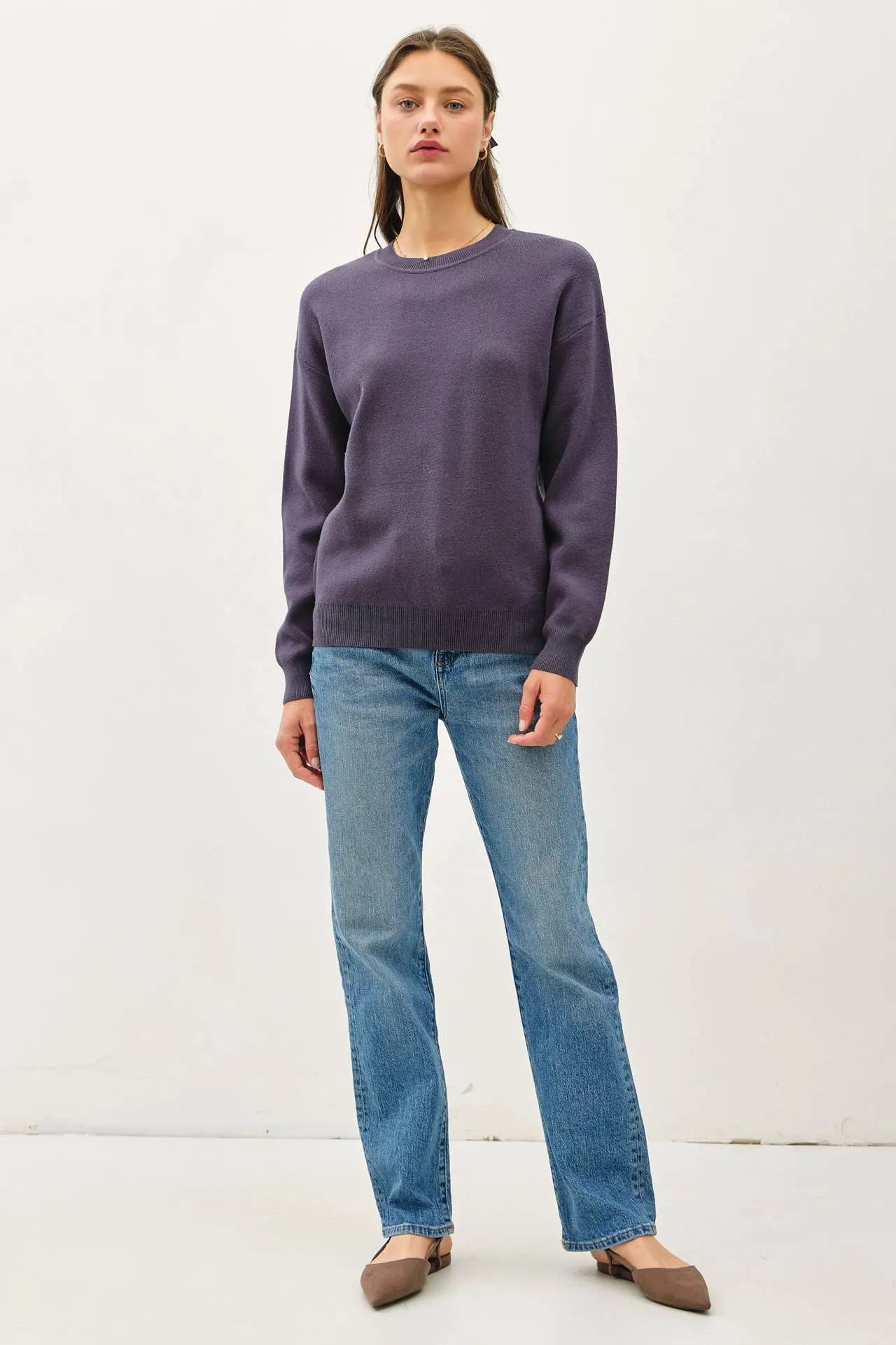 SOFT BASIC ROUND NECK SWEATER